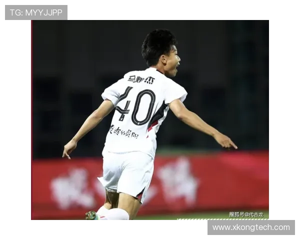 上海羽毛球队在城市联赛中以73分稳居积分榜首位展现强劲实力