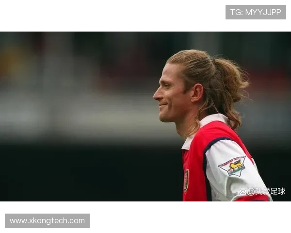 从挫折中崛起的足球巨星们如何逆转人生与职业生涯的传奇故事