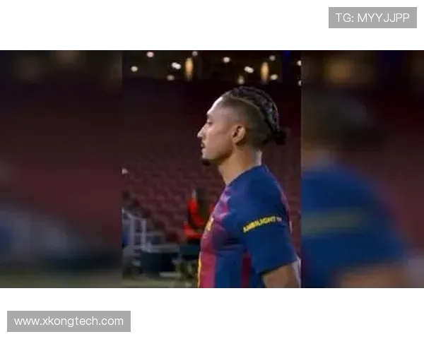 帅气足球明星男孩的成长故事与梦想追逐之旅